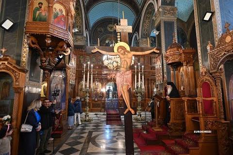 ArgolidaPortal.gr Άργος: Αποκαθήλωση του Εσταυρωμένου στον Άγιο Πέτρο